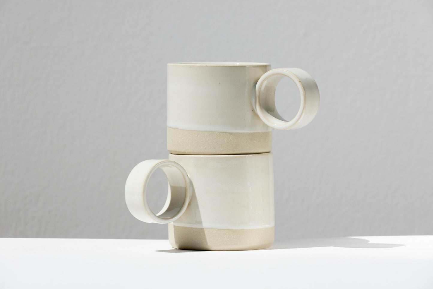 Set of 2 White Stoneware Mugs