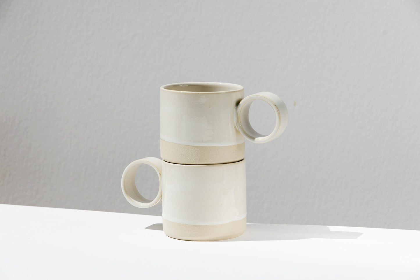 Set of 2 White Stoneware Mugs