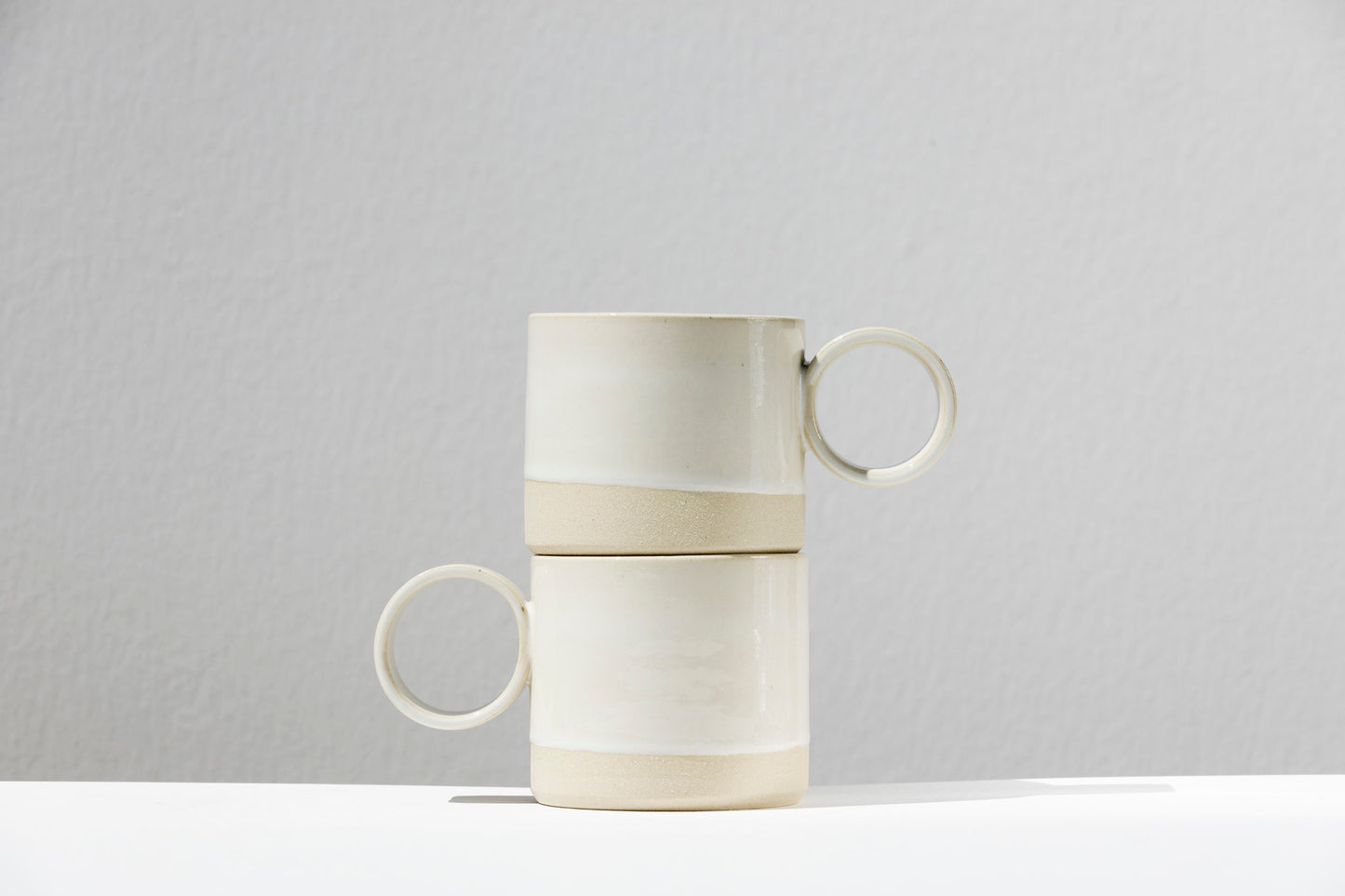 Set of 2 White Stoneware Mugs