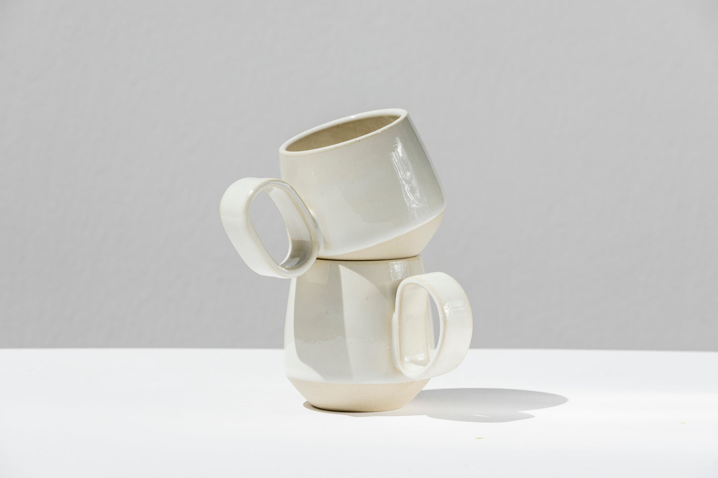 Set of 2 White Stoneware Mugs