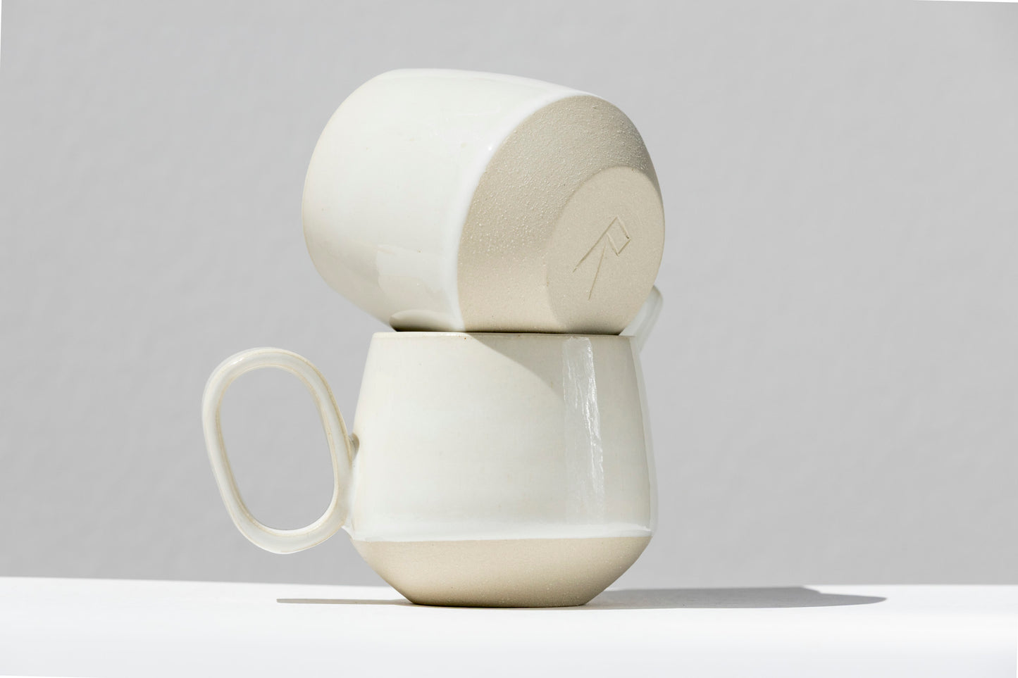 Set of 2 White Stoneware Mugs